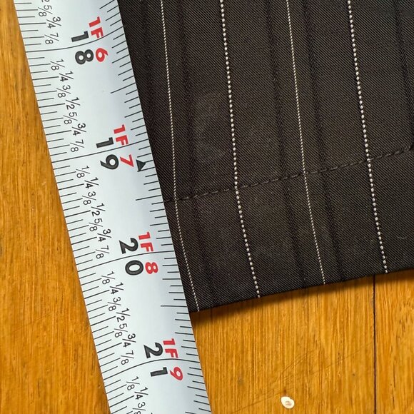 Tail Size 14 Black Pinstripe Livia Mid Rise Straight Leg Golf Crop Capri Pants - Picture 9 of 11